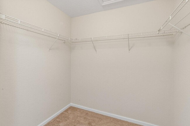 Building Photo - 580 Calamint Point