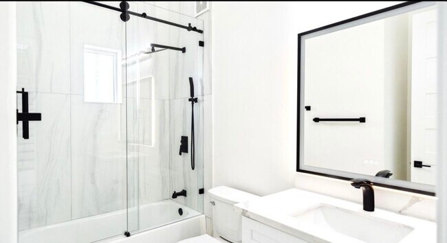 Building Photo - 75 Wick Willow Rd