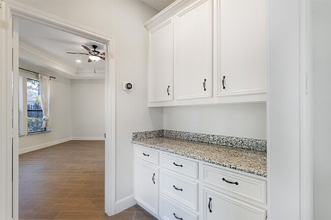 Building Photo - 11630 Snowmass Dr