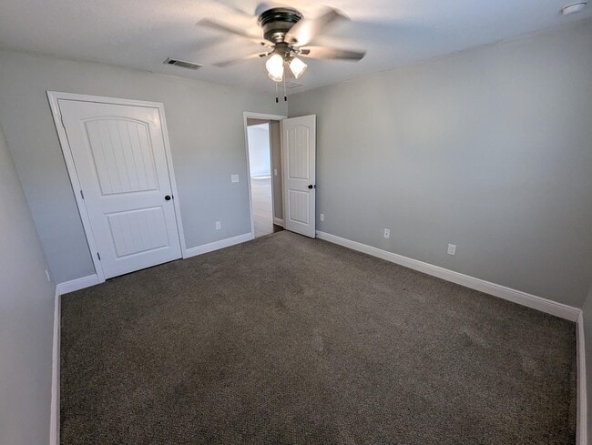 Building Photo - 9044 Quail Roost Dr