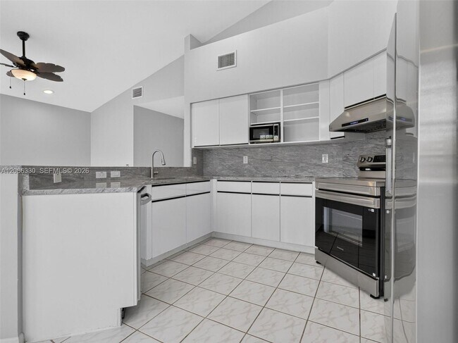 Building Photo - 1520 Seabay Rd