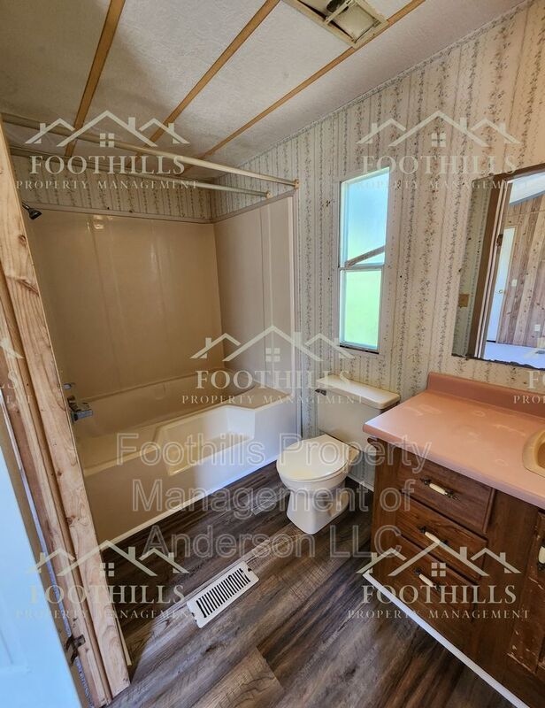 Building Photo - 408 Old Green Pond Rd