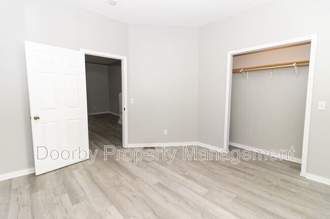 Building Photo - 4807 14th Ave