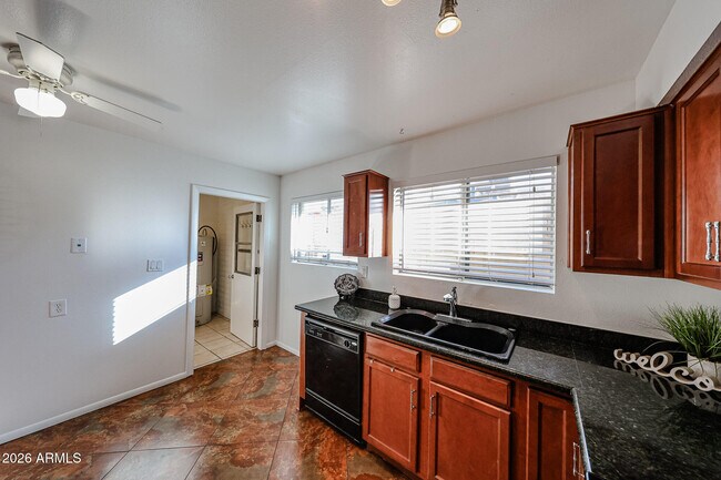 Building Photo - 3022 N 37th St