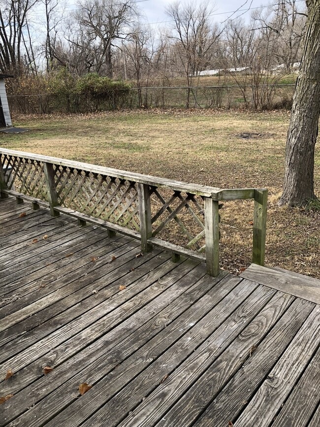 Building Photo - ***Coming available in April - showings start April 6th***