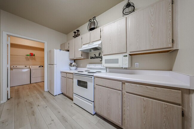 Building Photo - 3236 E Chandler Blvd