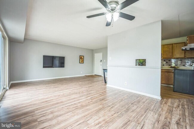 Building Photo - 6220 Edsall Rd