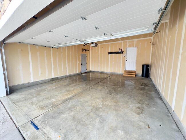 Building Photo - 1078 Cinnamon Ridge Dr
