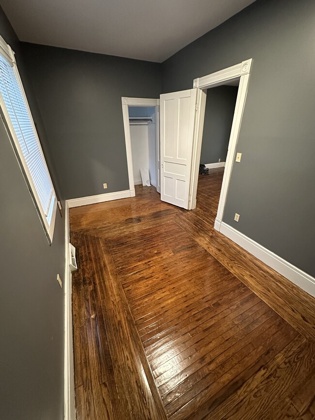 Bedroom 1 with closet - 16 Arnold St