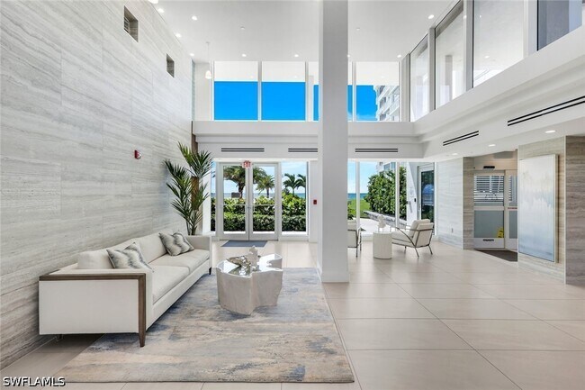Building Photo - 3443 Gulf Shore Blvd N