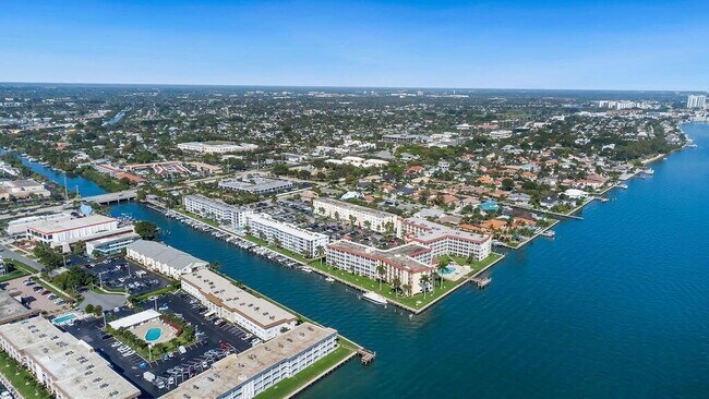 Building Photo - 109 Paradise Harbour Blvd