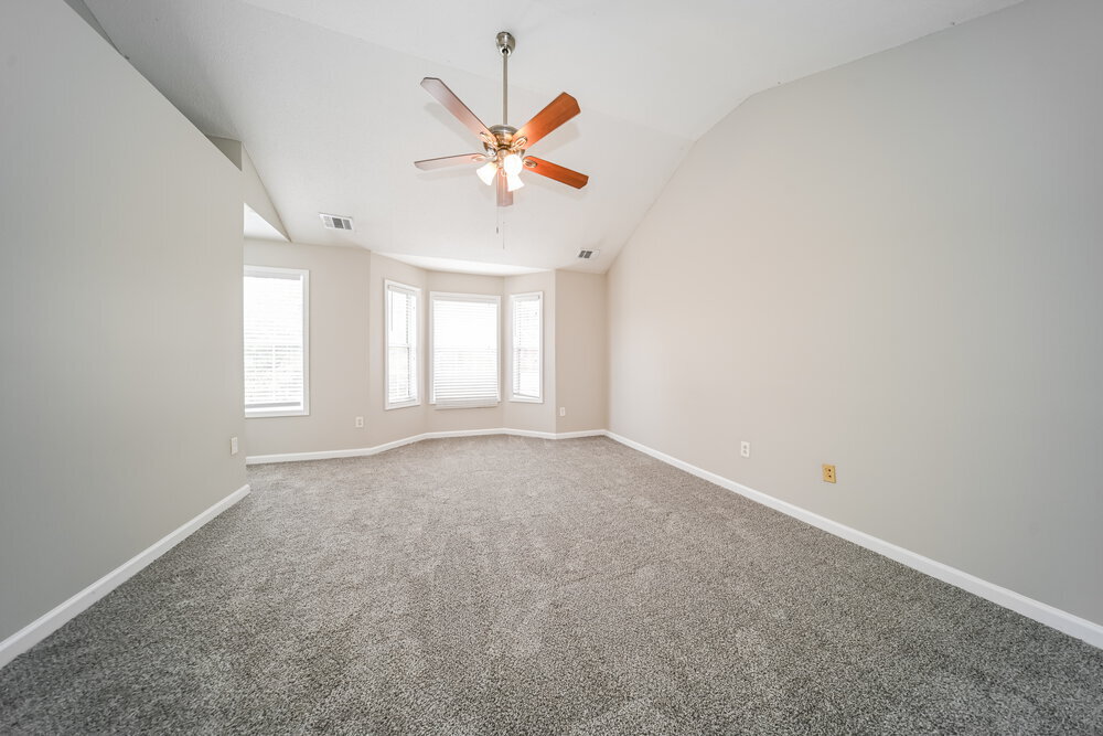 Building Photo - 7130 Ravenwood Ln