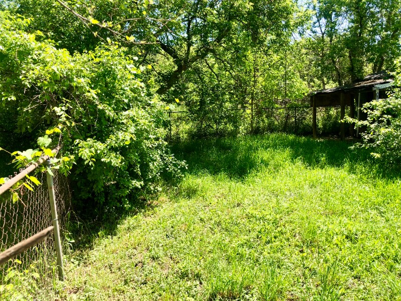 Building Photo - G2201 Utley Rd