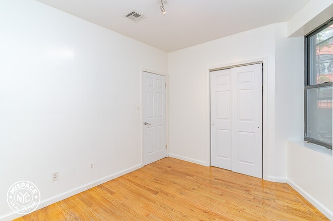 Building Photo - 275 Classon Ave