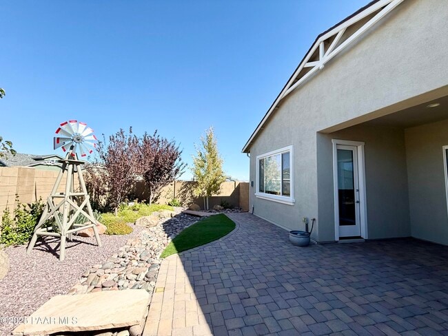 Building Photo - 6832 Claret Dr