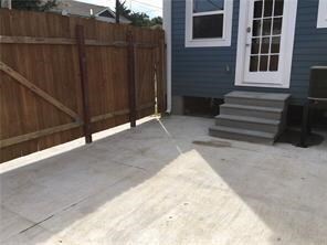 Building Photo - 700 N Alexander St