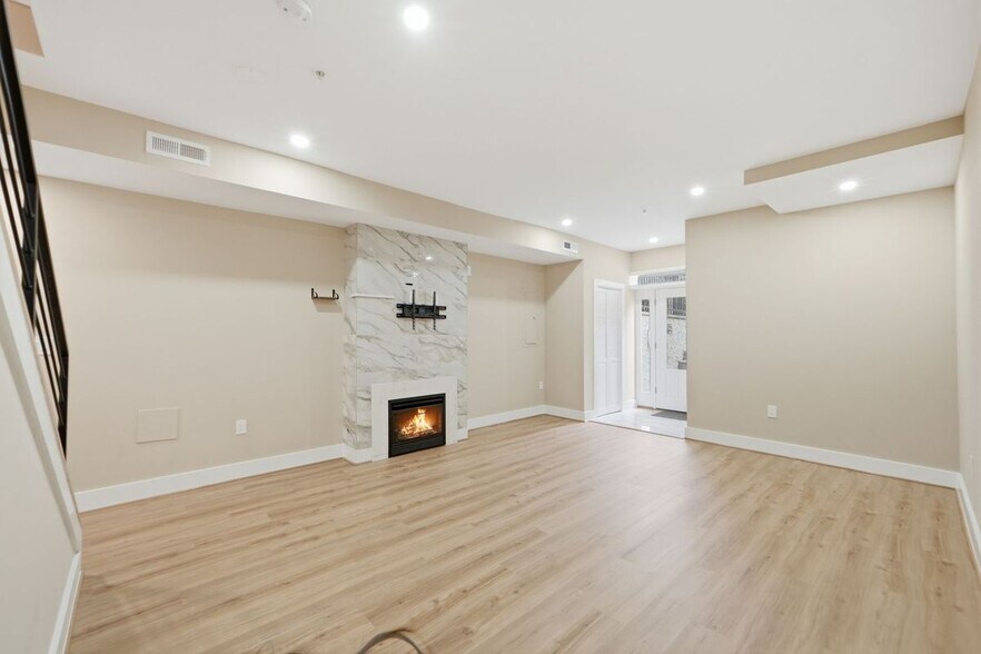 Building Photo - 3620 13th St NW