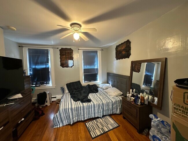 Building Photo - 154 Vine St