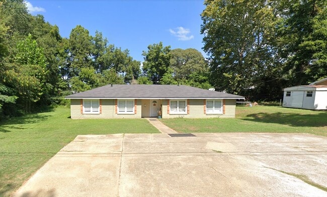 Primary Photo - 403 W Todd St