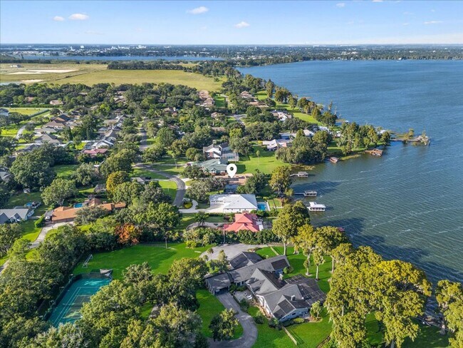 Building Photo - 3824 Gaines Dr