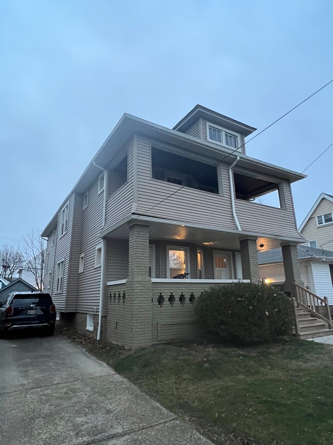 Building Photo - 1475 Winton Ave