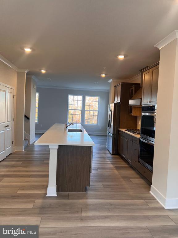 Building Photo - 7551 Dundee Rd