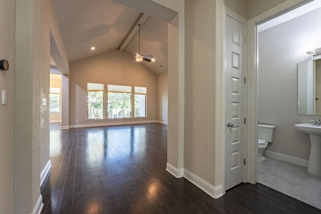 Building Photo - Find your Georgetown Dream at this Beautiful 3-Bedroom 2.5-Bathroom House!!!!