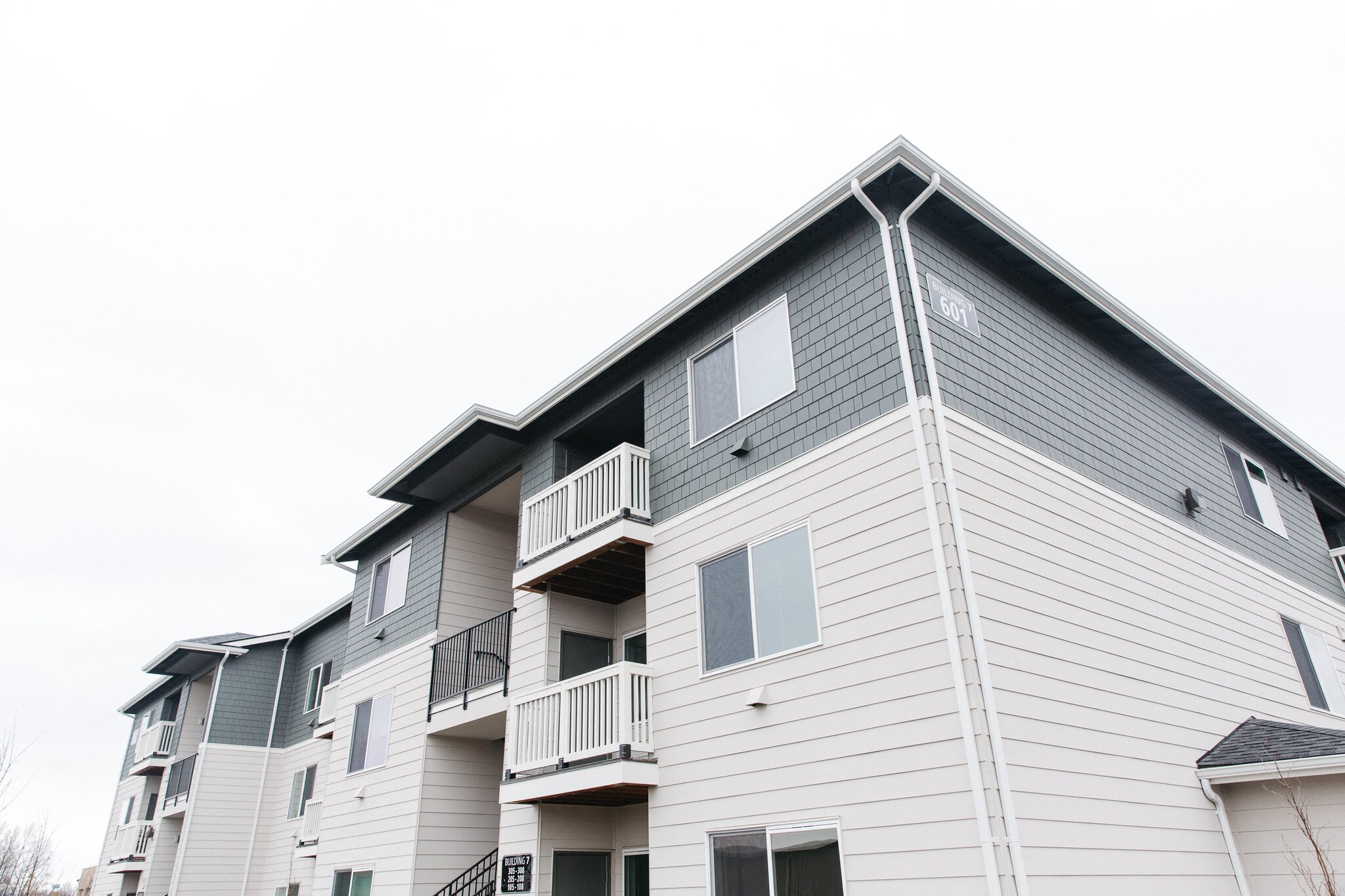 Building Photo - Markwood Apartments
