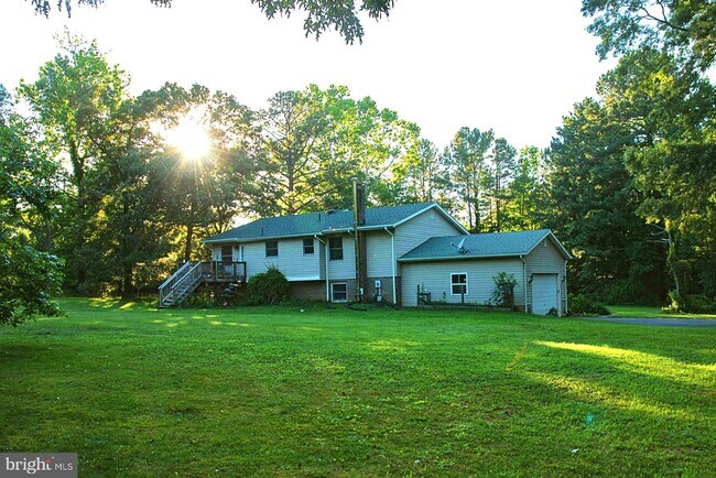 Building Photo - 43017 Fairgrounds Rd