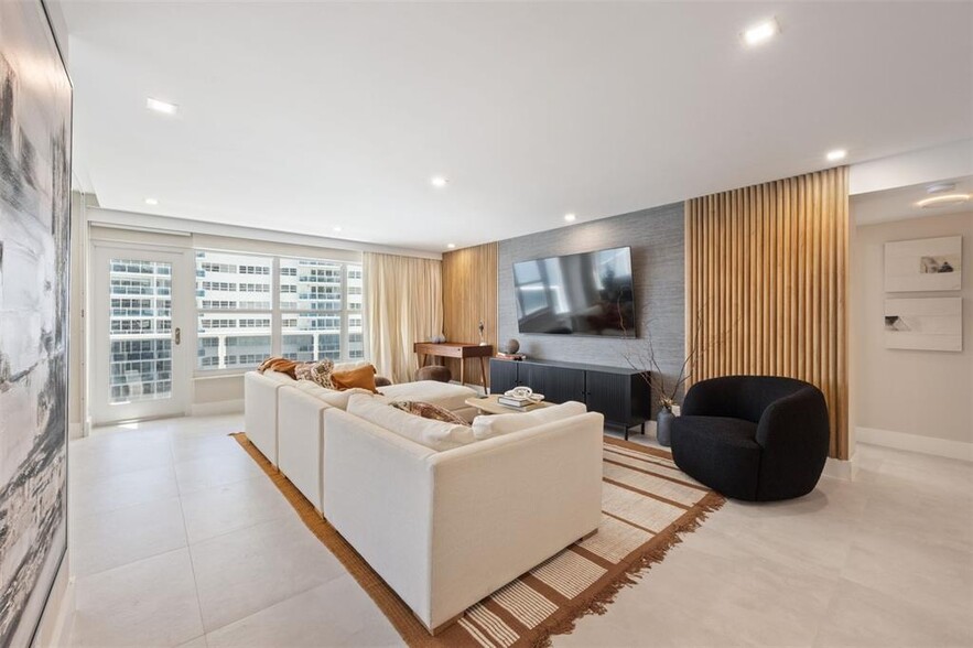 Building Photo - 3500 Galt Ocean Dr