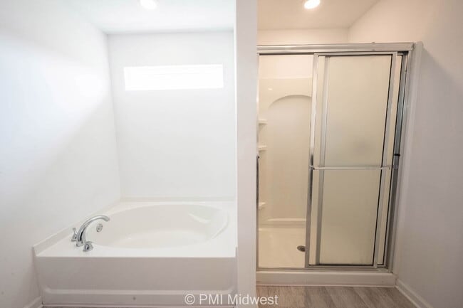 Building Photo - "Spacious 4-Bedroom Gem with 3 Full Baths ...