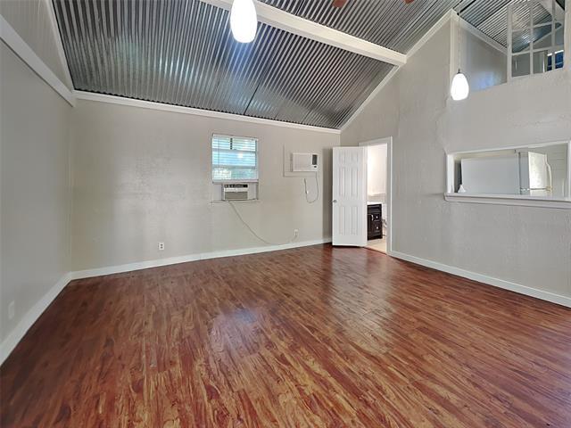 Building Photo - 2015 McMillan Ave