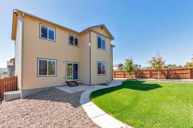 Building Photo - Clean and Spacious Home for Rent-Peyton- 80831