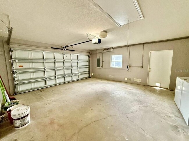 Building Photo - 6959 S Manhattan Ave