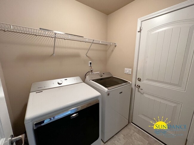 Building Photo - Lovely 3-Bedroom Home in South Crestview!