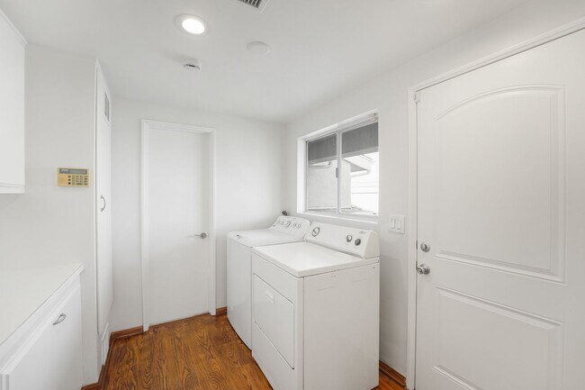 Building Photo - This stunning 5 Bed / 3 Bath Home South of Ventura Boulevard with pool and panoramic views is now...