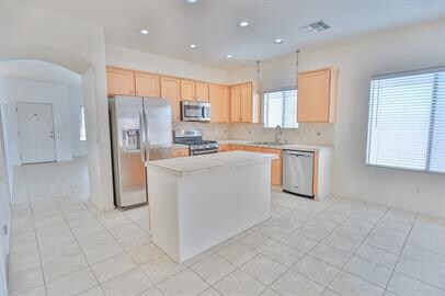 Building Photo - RANCHO SAHUARITA HOME, GATED COMMUNITY