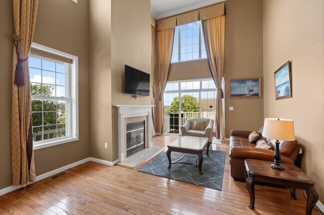Building Photo - 1 Pinehurst Cir