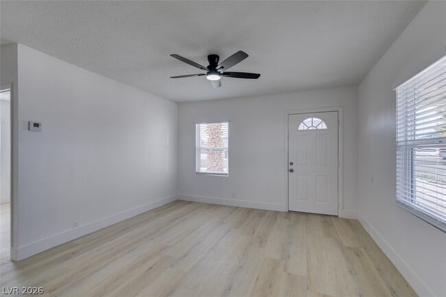 Building Photo - 254 W Basic Rd