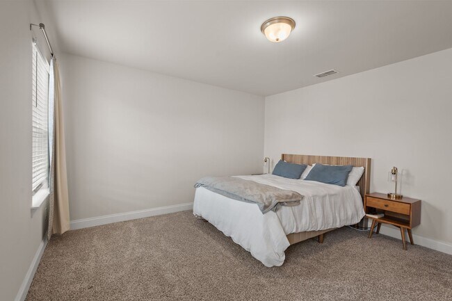 Building Photo - 4510 Skywood Ln