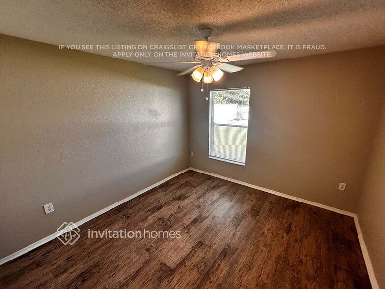 Building Photo - 8425 Split Creek Cir