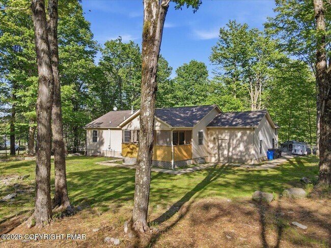 Building Photo - 12 Rockway Ct