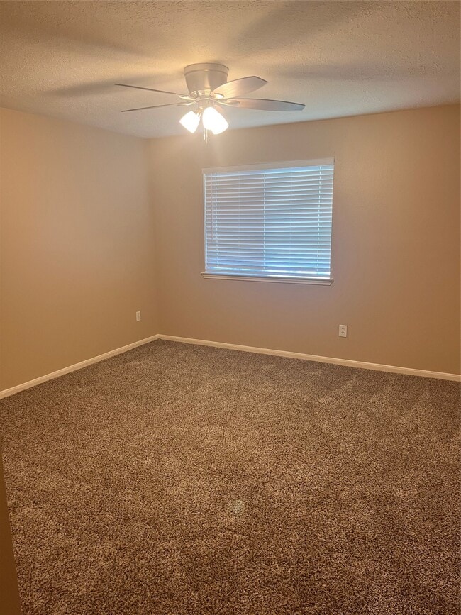 Building Photo - 16118 Cypress Valley Dr