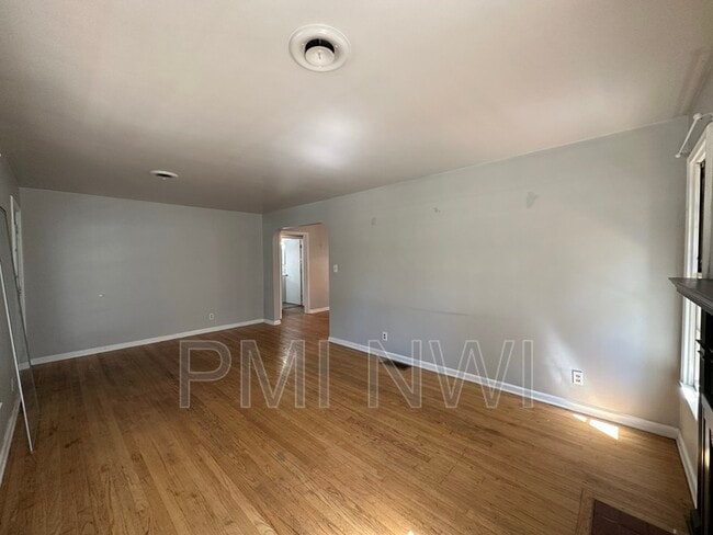 Building Photo - 209 N Rensselaer Ave