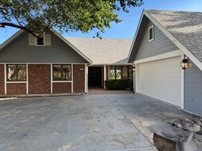 Building Photo - 11545 Manzanita Trail