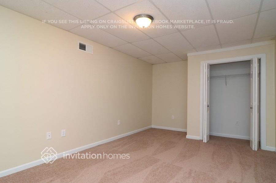 Building Photo - 295 Claremont Dr