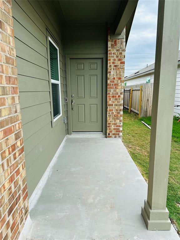 Building Photo - 10529 Steinbeck Dr
