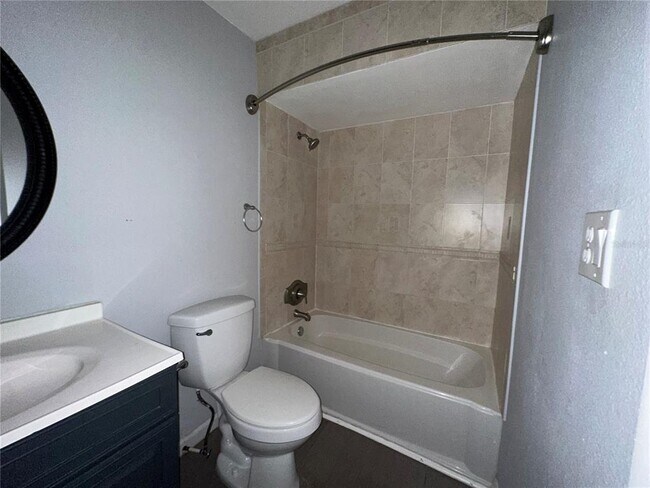 Building Photo - 142 Springwood Cir