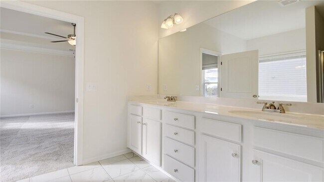 Building Photo - 5191 Woodline View Cir