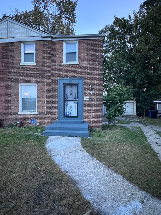 Primary Photo - Beautiful 2 bed 1 bath Townhouse in the So...